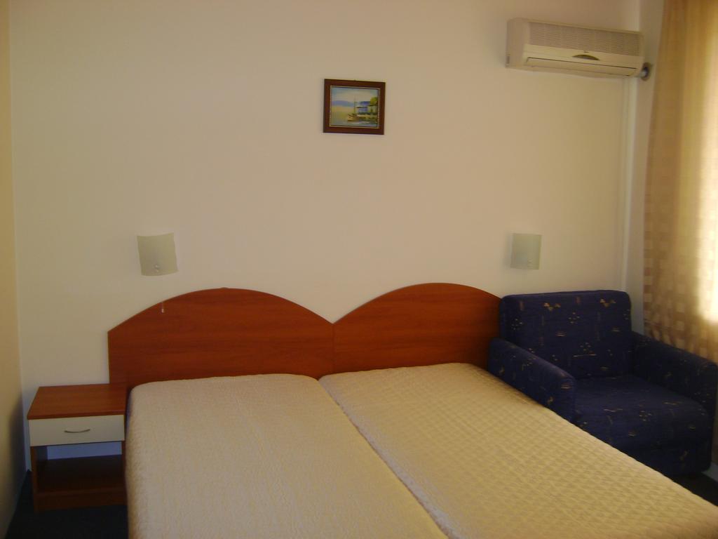 Family Hotel Diana Pomorie Esterno foto